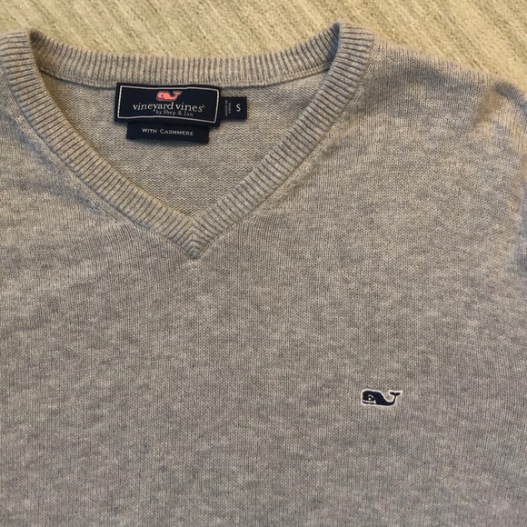 Vineyard vines men’s v neck sweater - Picture 4 of 4